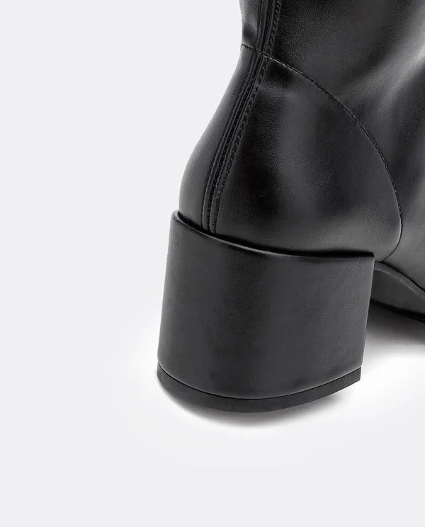 BOTA MOSQUETERA NEGRA DE NAPA...