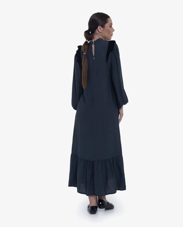 VESTIDO MIDI GRIS CON VOLANTES Y...