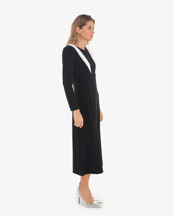 VESTIDO NEGRO CON SOLAPAS EN HOMBROS...