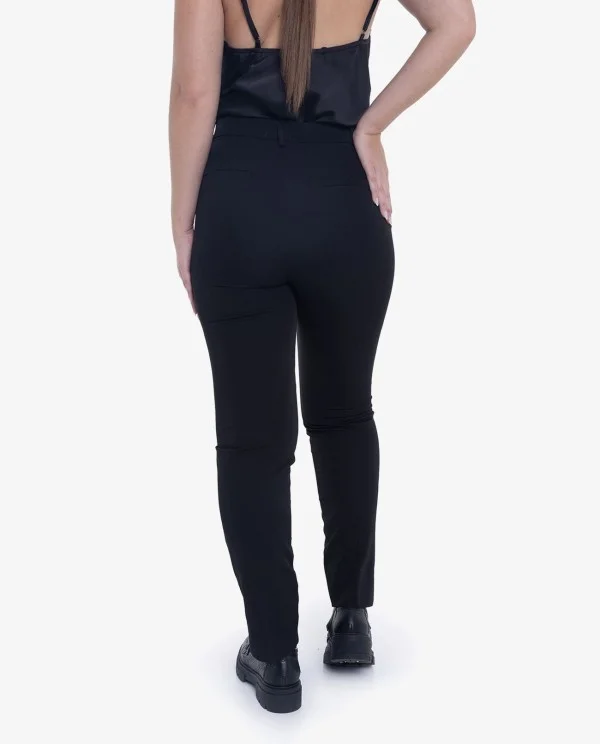 PANTALÓN RECTO NEGRO