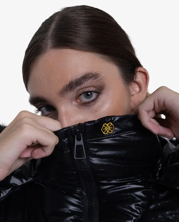 PARKA ACOLCHADA DE NYLON NEGRA CON...