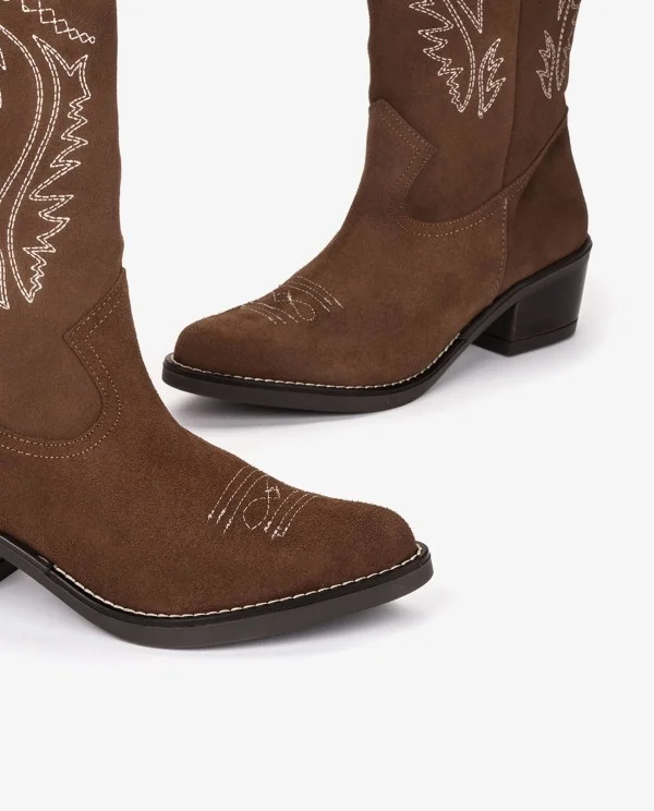 BOTA COWBOY SERRAJE CUERO