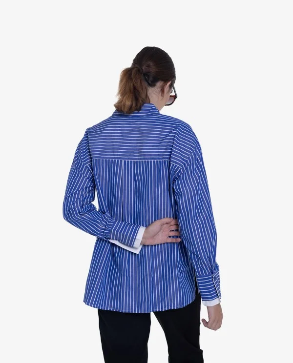 CAMISA DE RAYAS AZUL Y BLANCO CON...