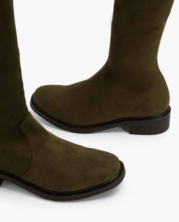 BOTA ALTA DE ULTRASUEDE COLOR VERDE...