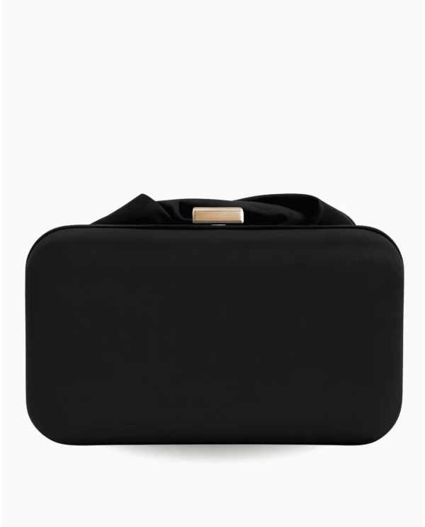 CLUTCH FLOR RASO NEGRO