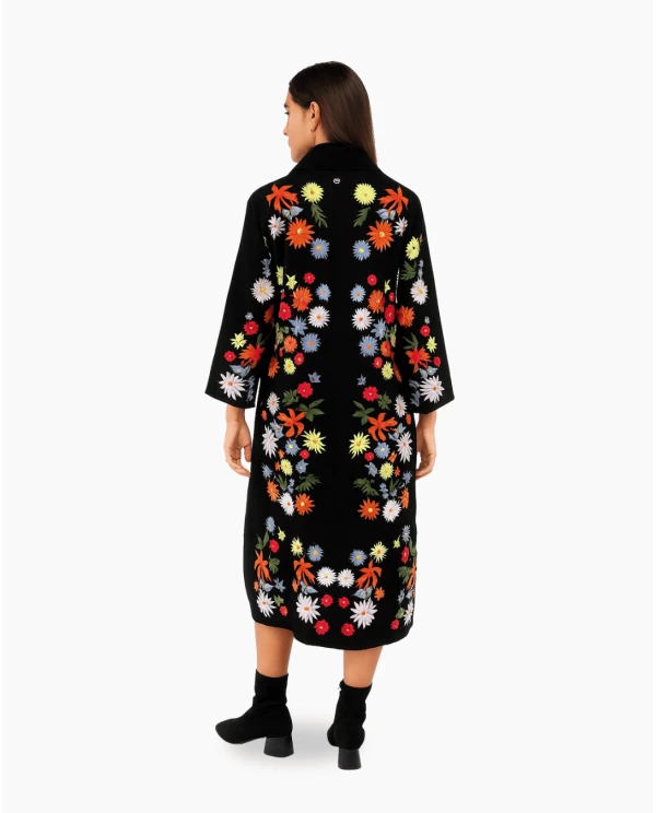 LEVITA LARGA BORDADO ESTAMPADO FLORES...